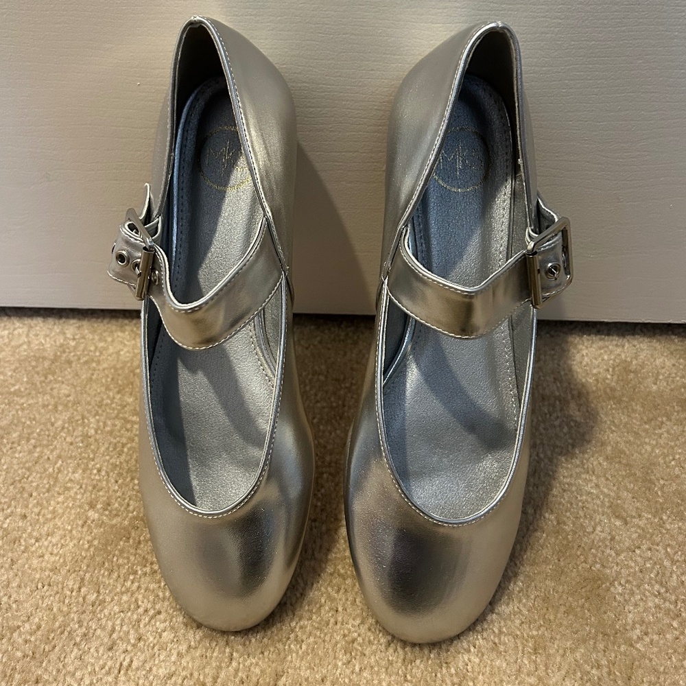 Ballet flats
